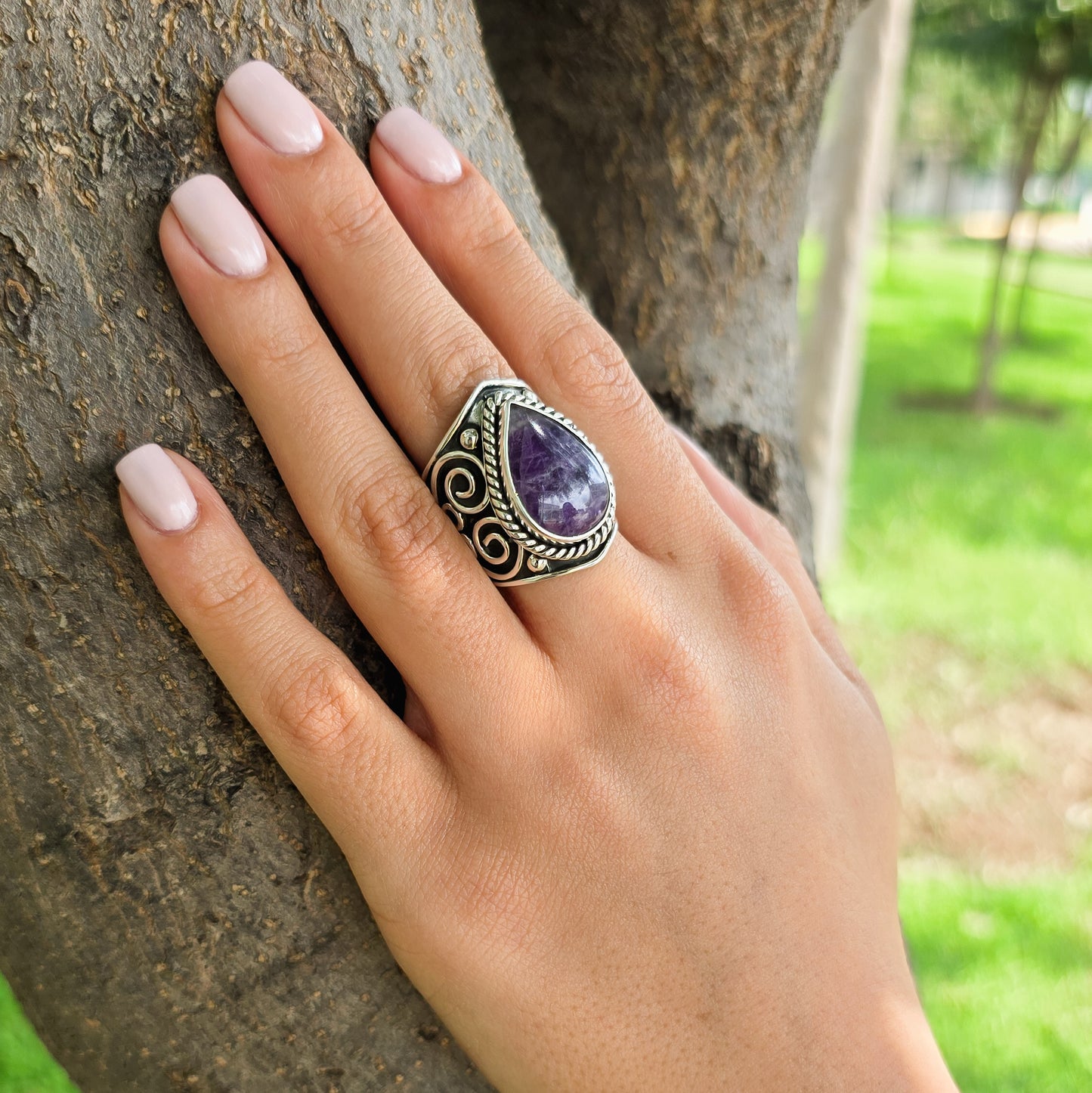 Amatista Silver Ring