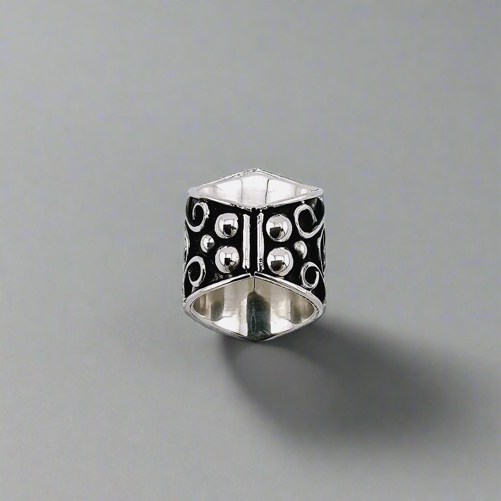 Amatista Silver Ring