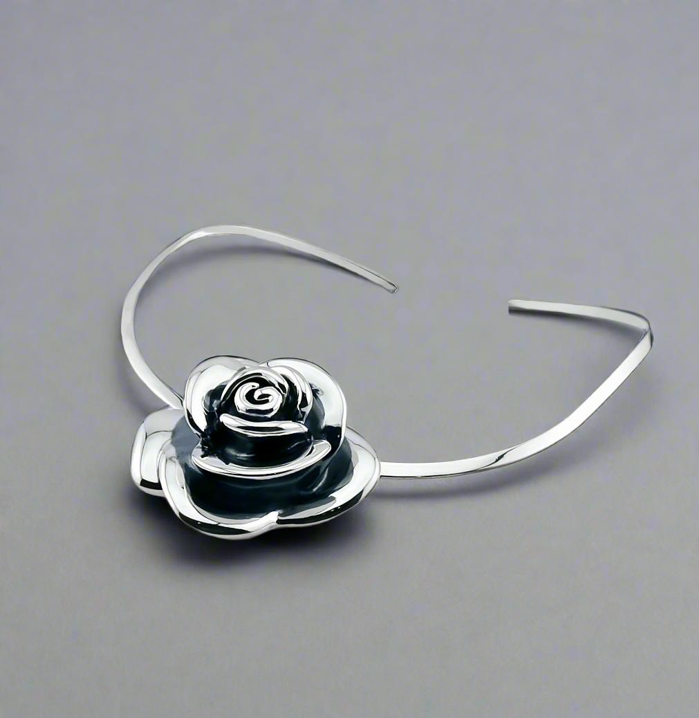 Rosa Silver Torque Necklace