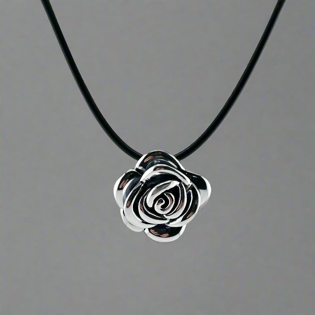 Rosa Silver Cord Necklace