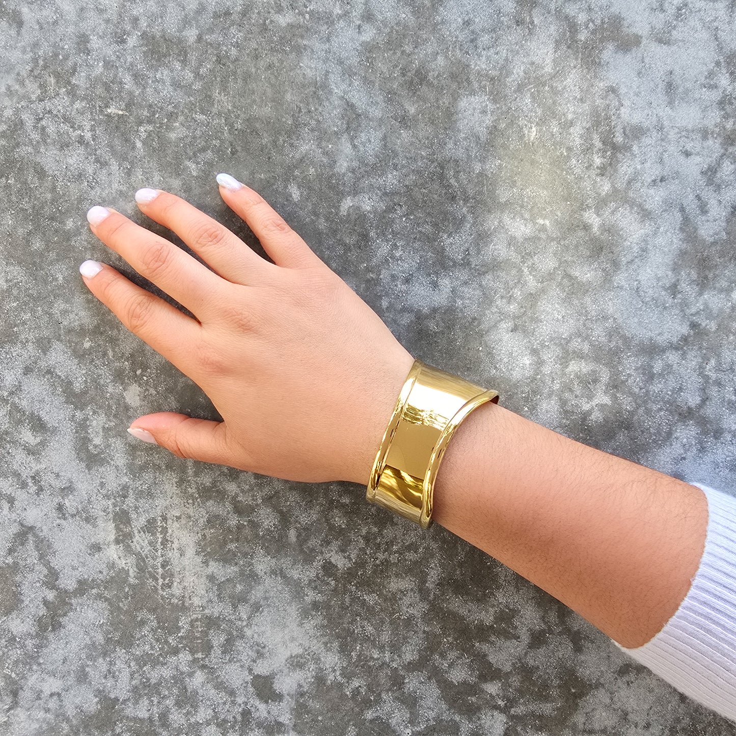 Athens - Asymmetric Chunky Gold-Plated Stainless Steel Cuff Bracelet