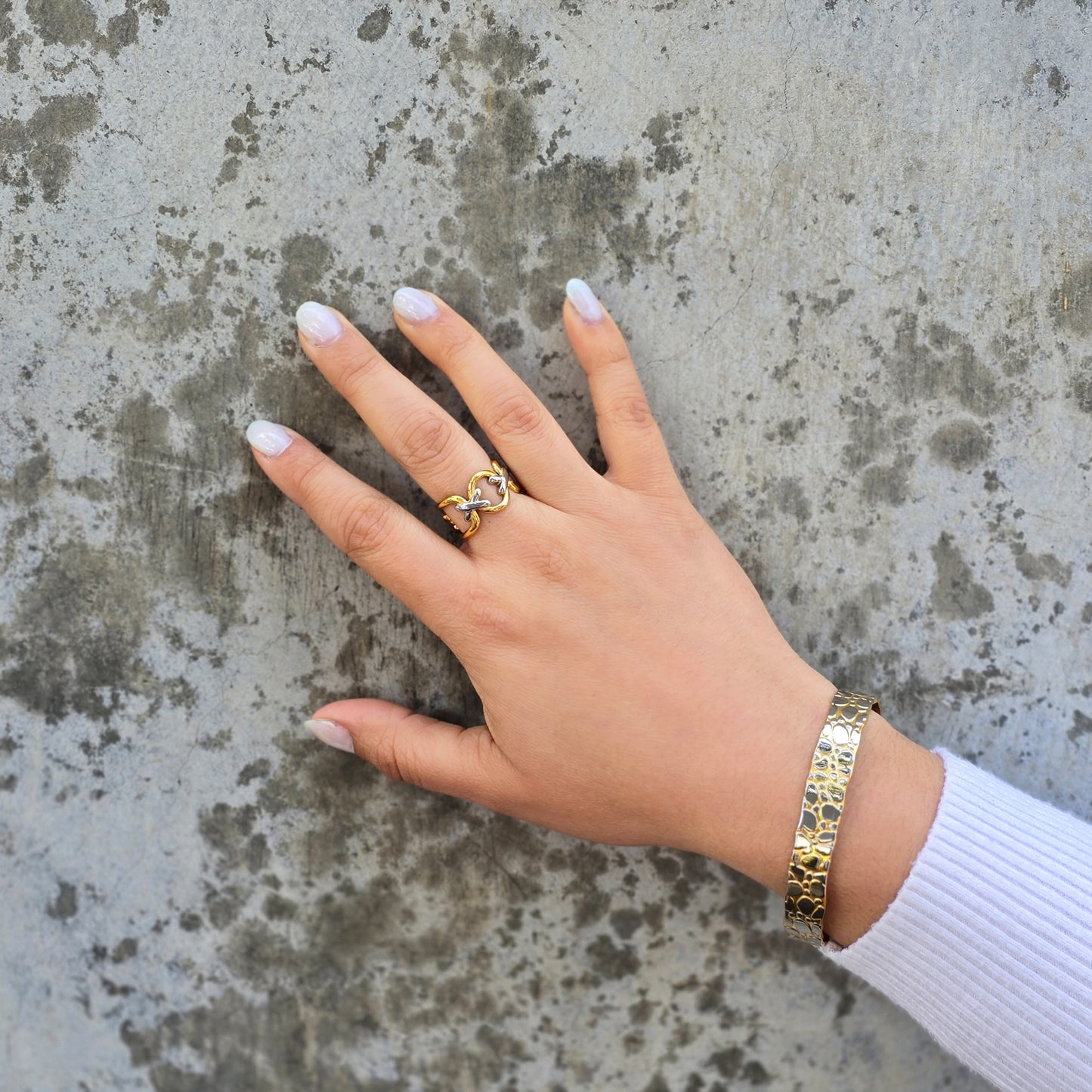 XoXo - Two Tone Stainless Steel Gold Plated Chain Ring
