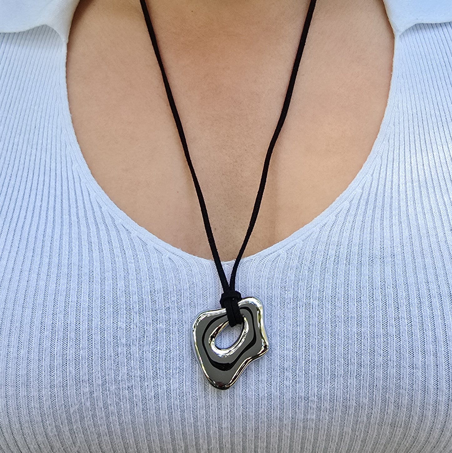 Liquid - Gold & Velvet Strap Necklace