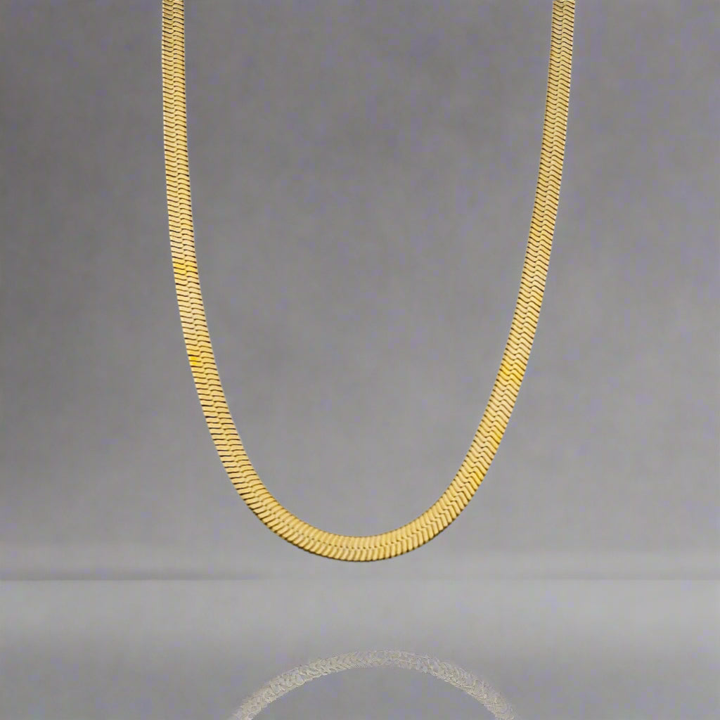 Elysian - Sheer Accent Flat Chain Gold Plated detail
