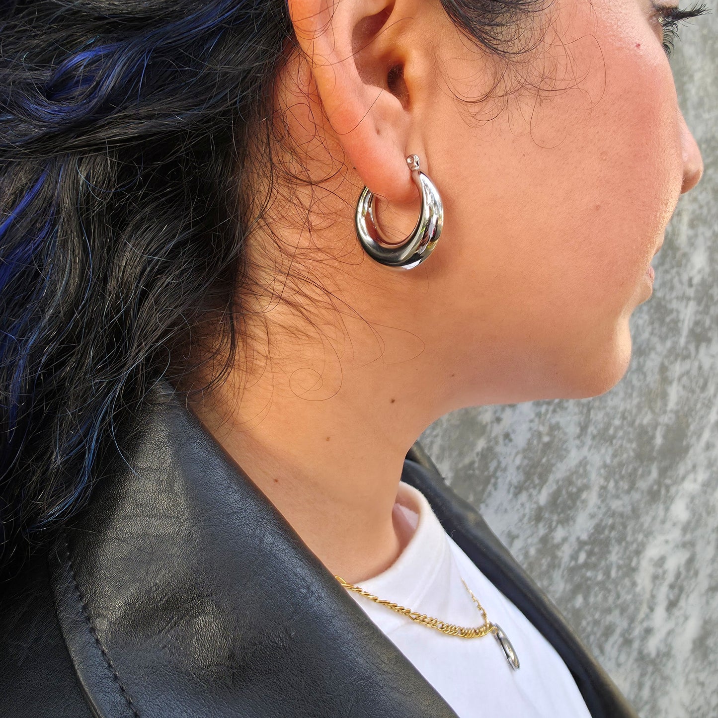 Crescent - Gold and silver earrings