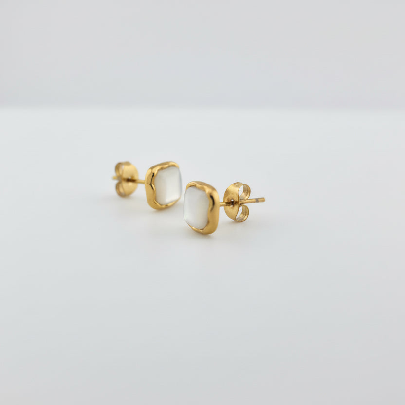 Even - Gold & Pearl Earrings