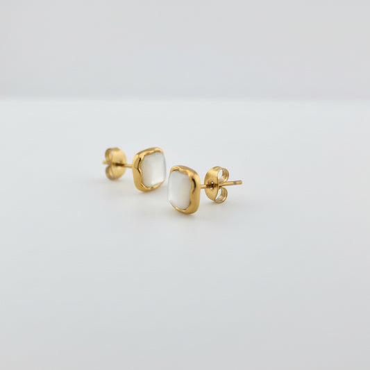 Even - Gold & Pearl Earrings