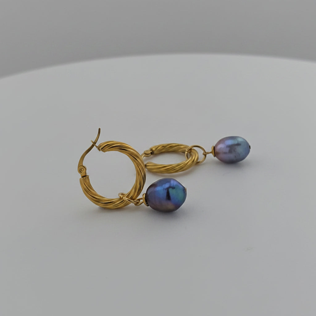 Bay - Gold & Baroque Pearls