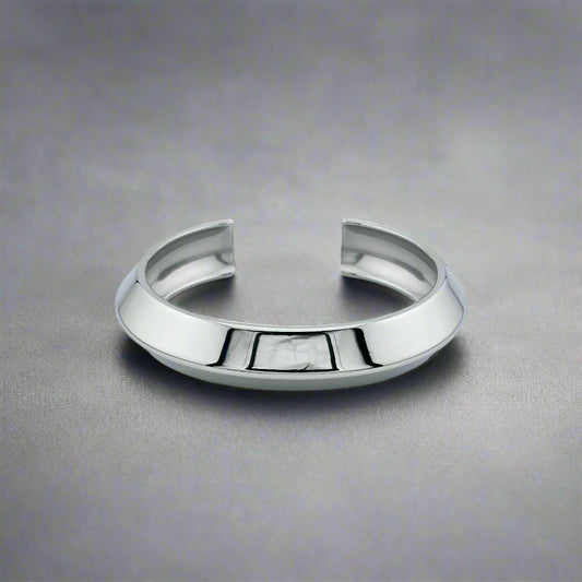 Liza - Retro Geometric Stainless Steel Cuff Bracelet