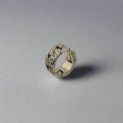 Xerxes - Hammered Damascus Gold Plated Stainless Steel Chain Ring